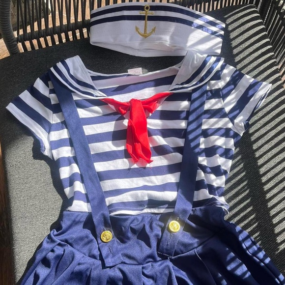Women’s Halloween Sailor Costume Size Small - Picture 3 of 4